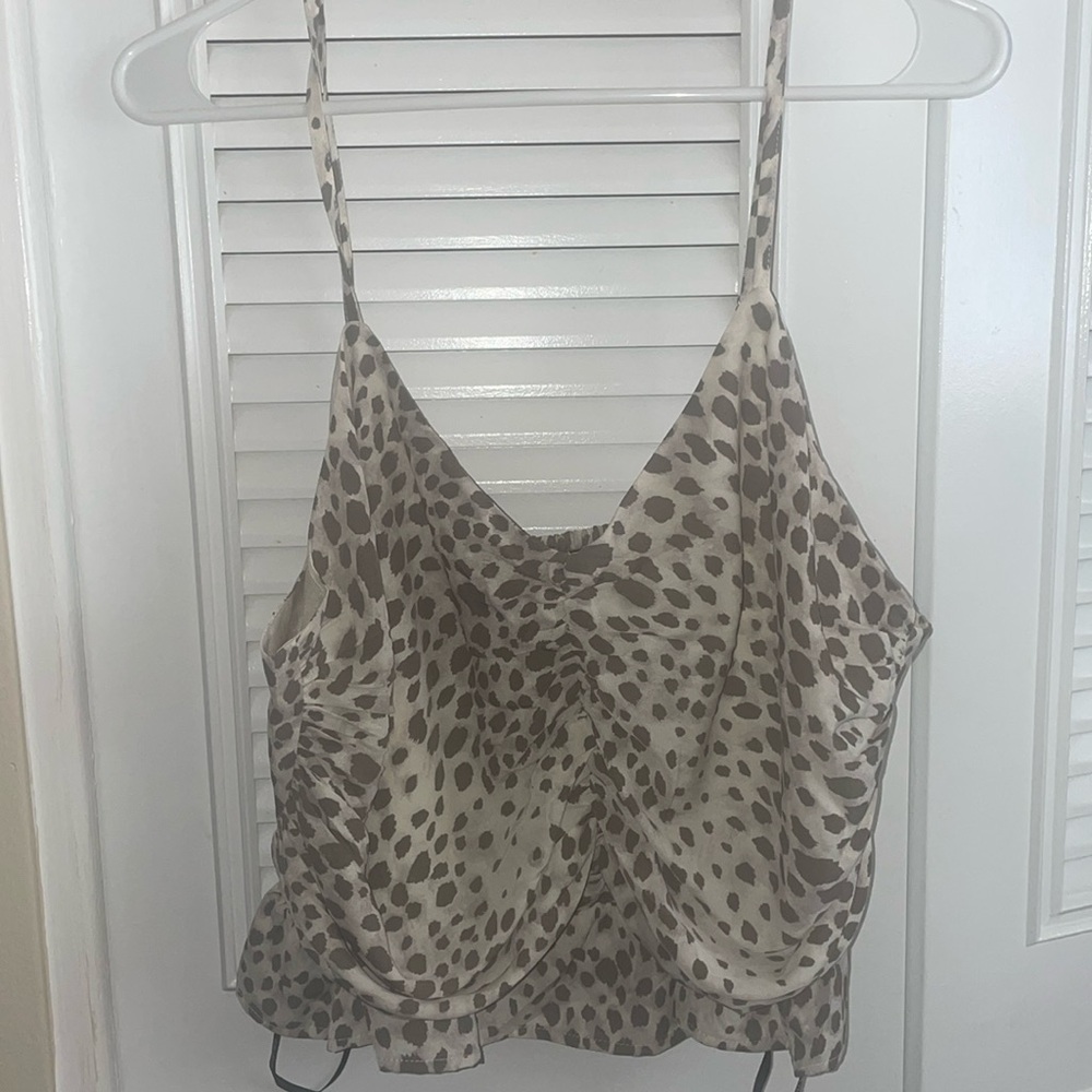 Gray leopard print spaghetti strap cropped tank